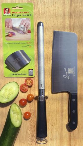 Signature Knife, Diamond Steel Sharpener & Finger Guard